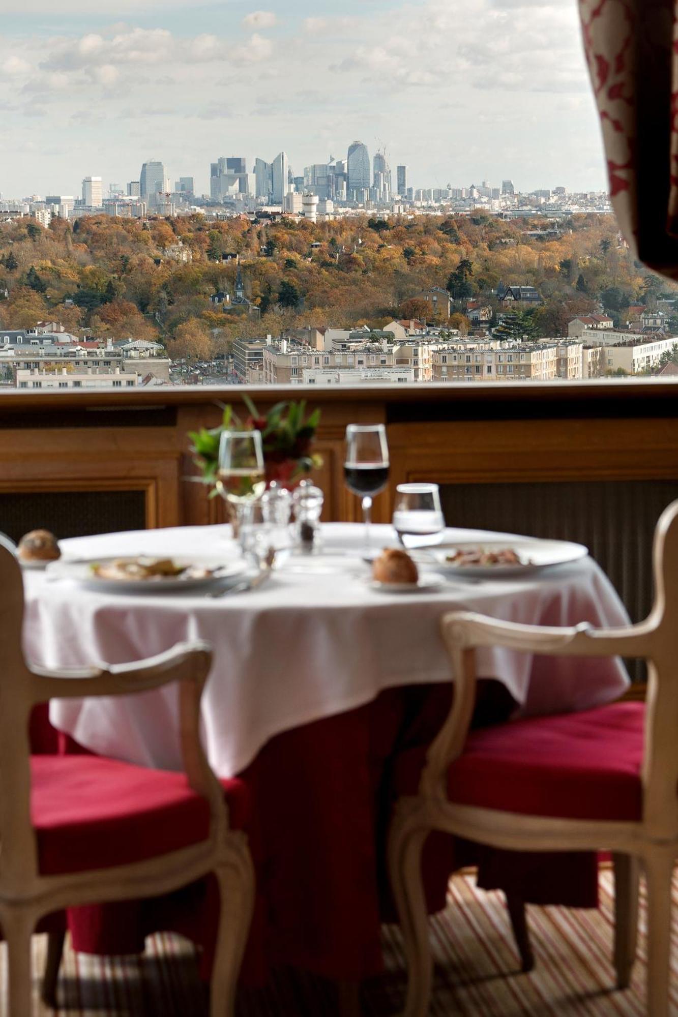 Pavillon Henri IV Hotel Restaurant Gastronomique Terrasse Сен-Жермен-ан-Ле Екстер'єр фото