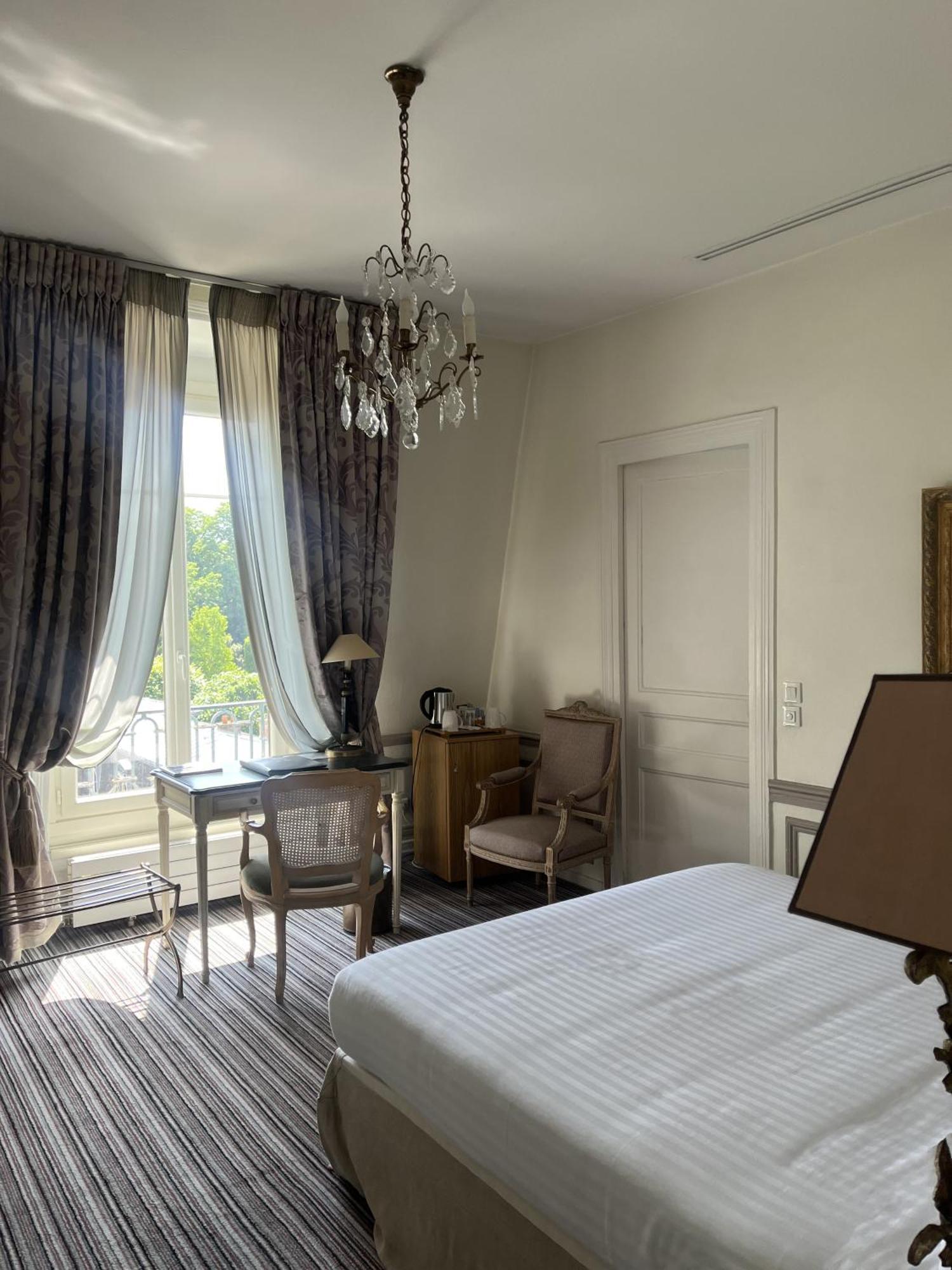 Pavillon Henri IV Hotel Restaurant Gastronomique Terrasse Сен-Жермен-ан-Ле Екстер'єр фото